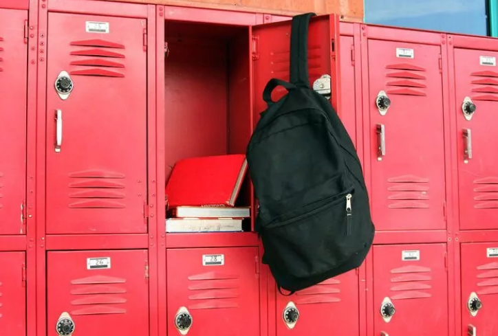 Метални шкафове в училищата